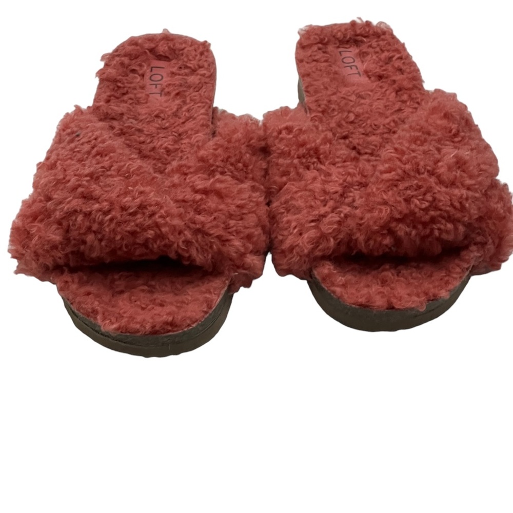 Shoes - slippers - very comfy - plush sherpa slippers. NWOT #SB1